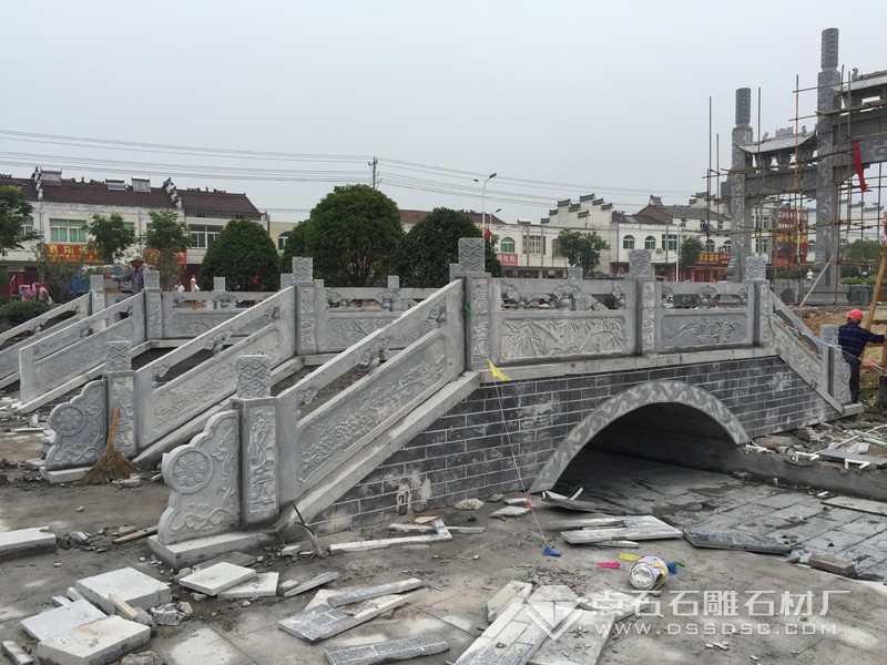 ��ʯ���� ��������